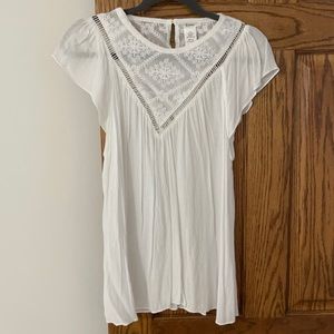 White boutique top